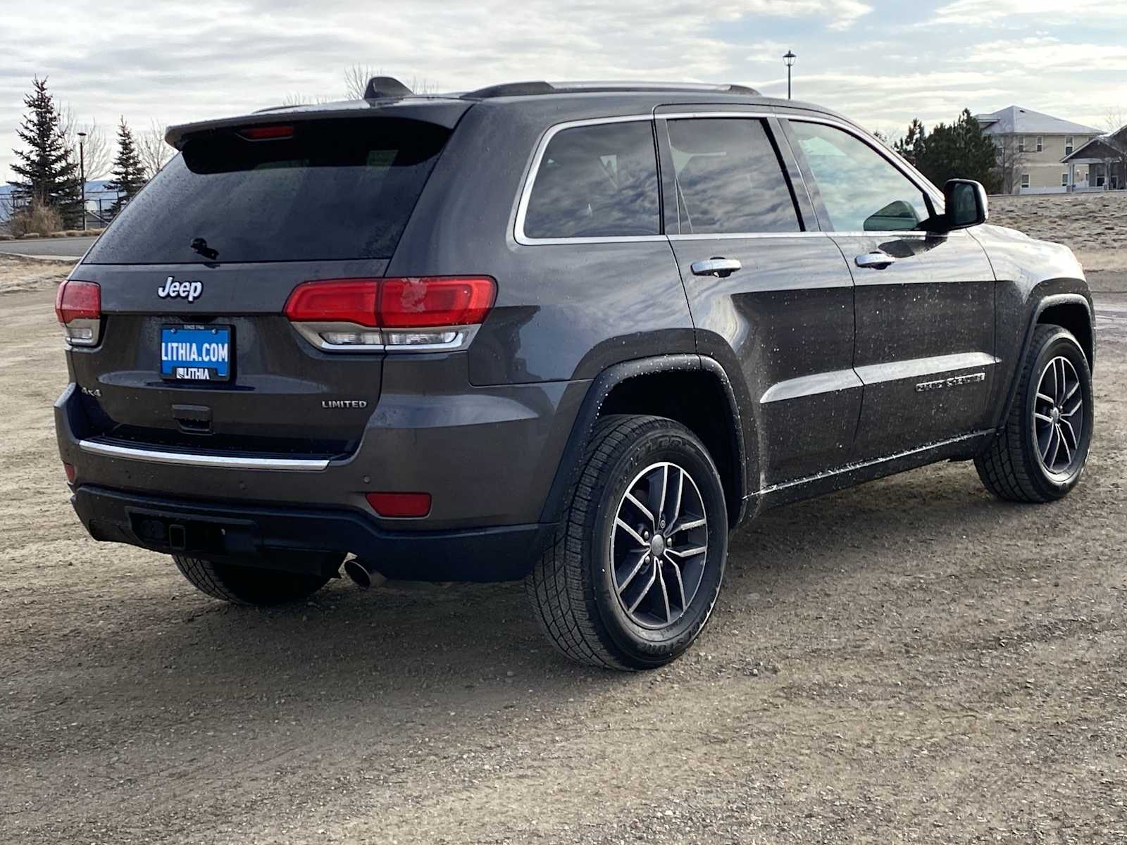 Thumbnail: 2017 Jeep Grand Cherokee - 12