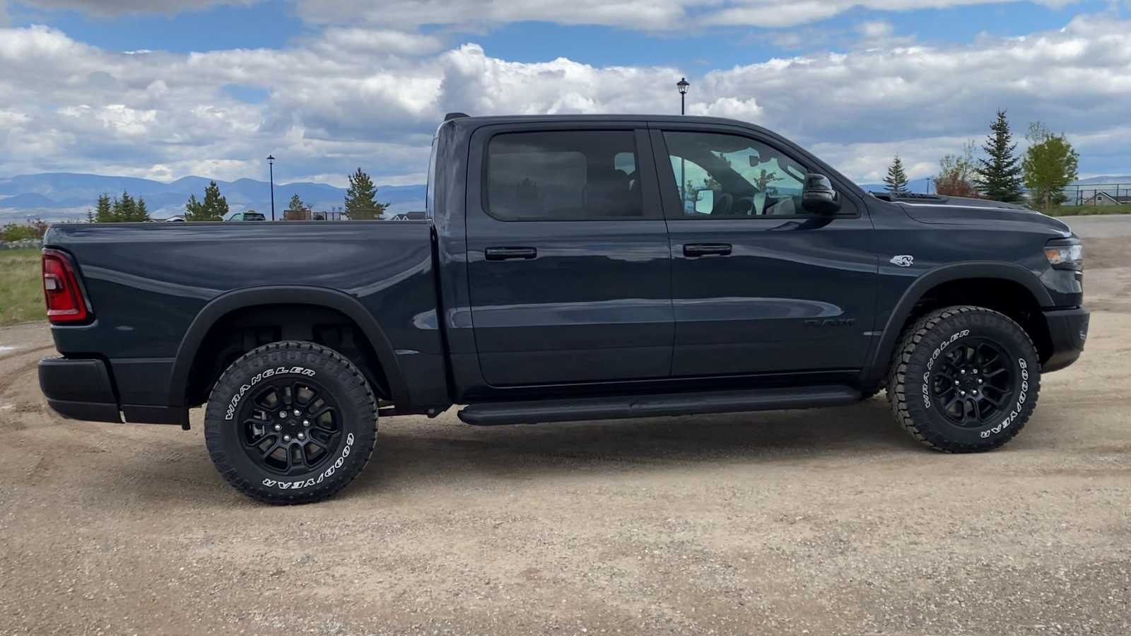 Thumbnail: 2026 RAM 1500 - 5