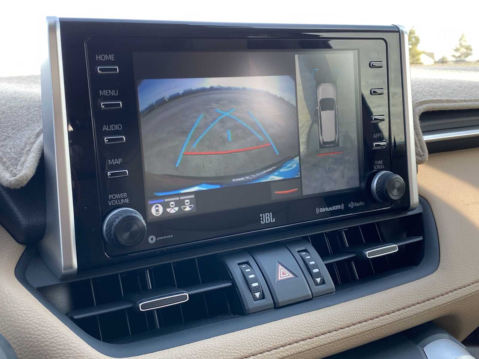 Thumbnail: 2021 Toyota RAV4 - 22