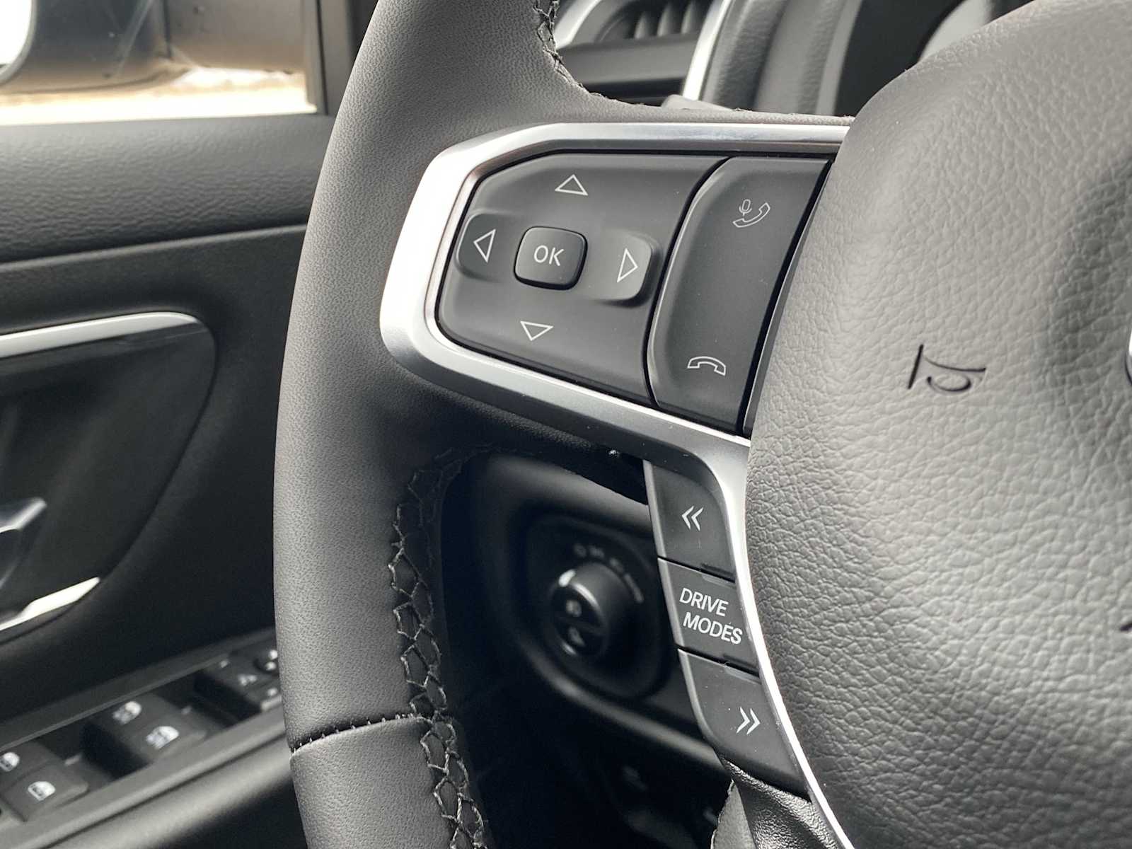 Thumbnail: 2026 RAM 1500 - 32