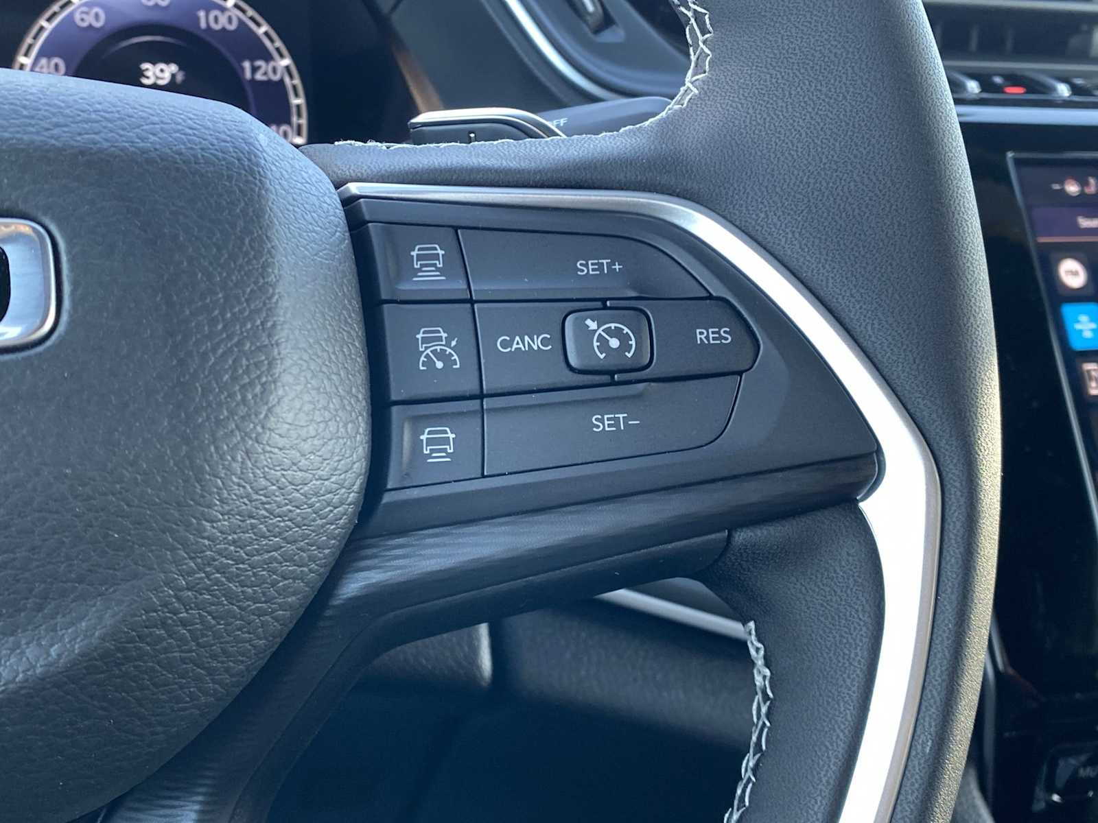 Thumbnail: 2025 Jeep Grand Cherokee - 24