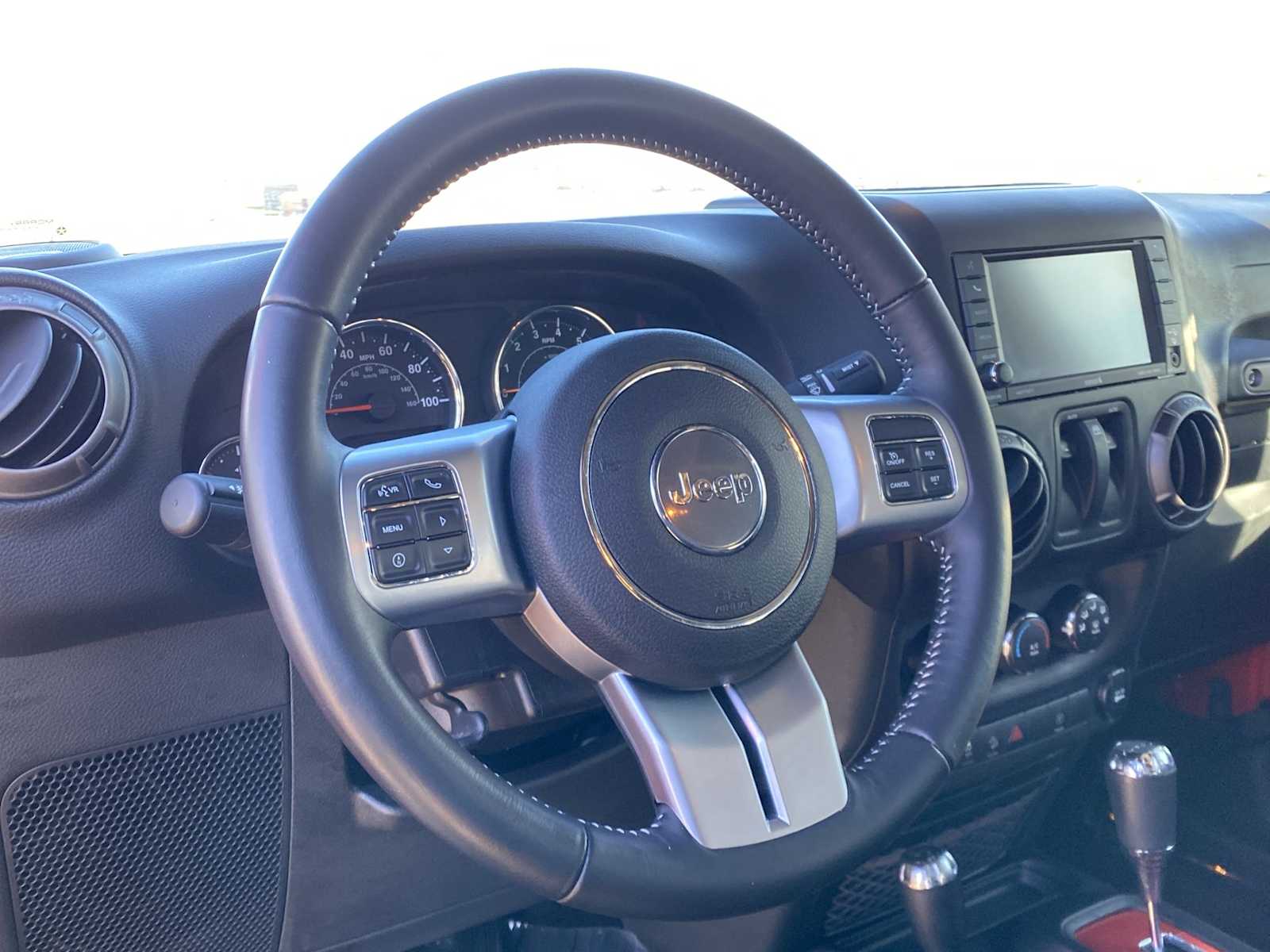 Thumbnail: 2018 Jeep Wrangler - 28