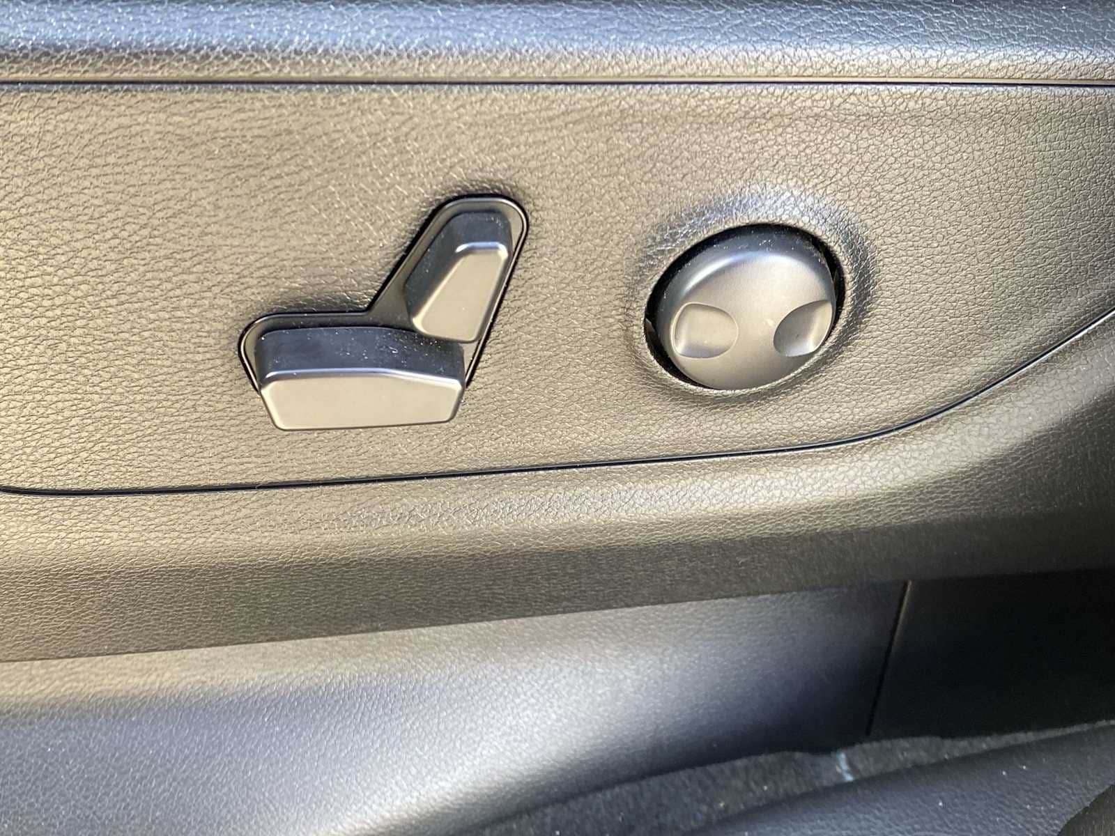 Thumbnail: 2024 RAM 1500 - 21