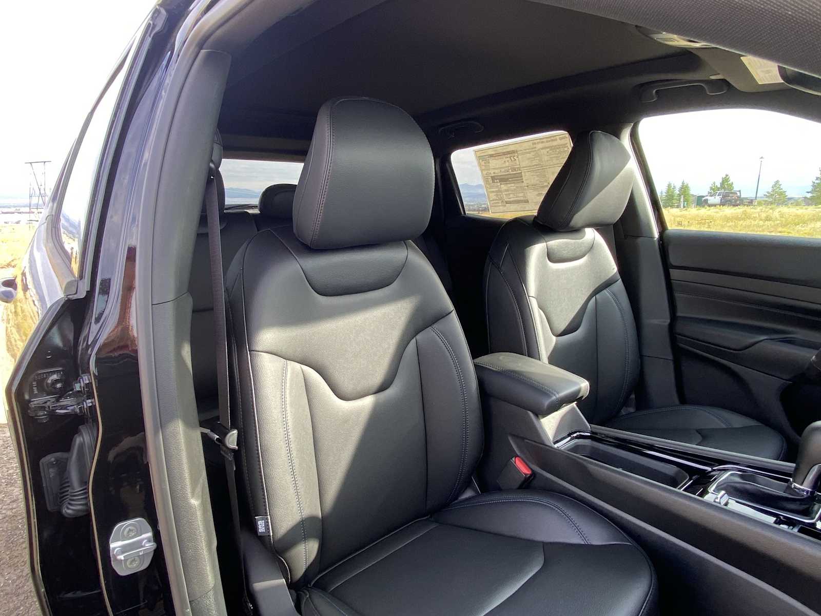 Thumbnail: 2025 Jeep Compass - 17