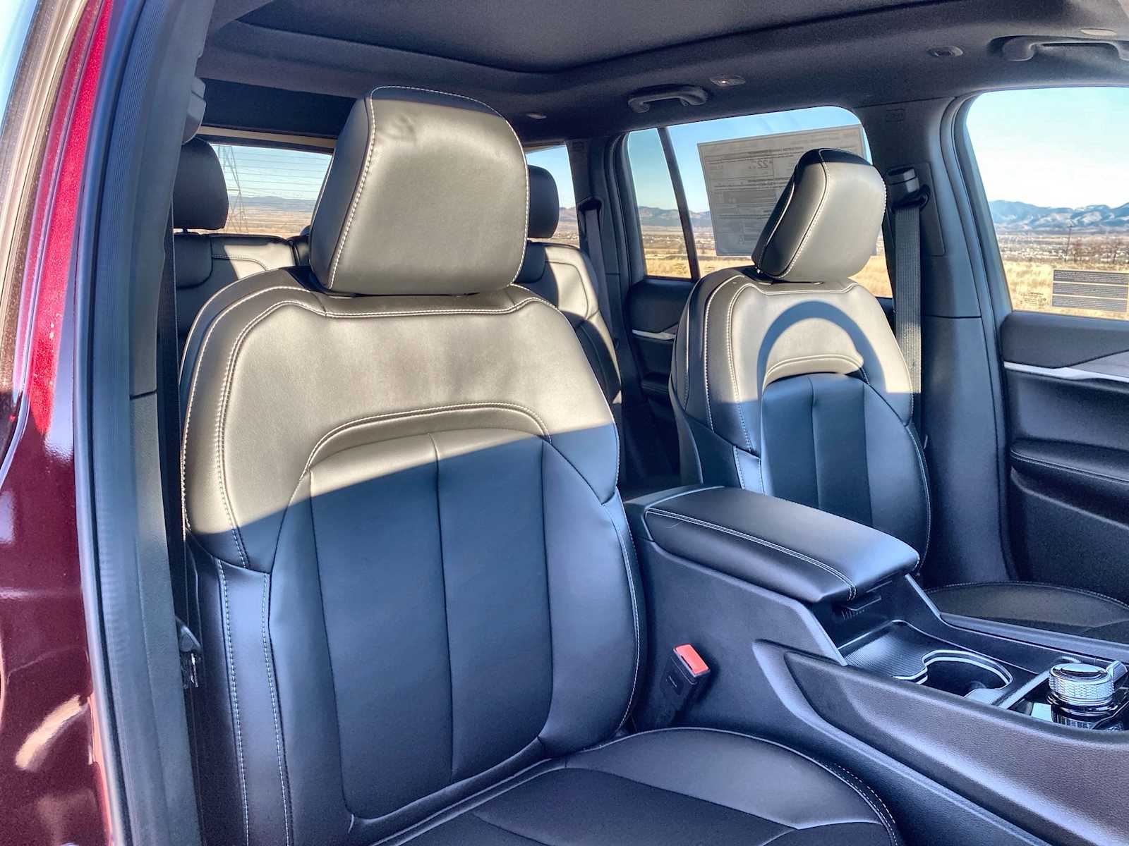 Thumbnail: 2025 Jeep Grand Cherokee - 16