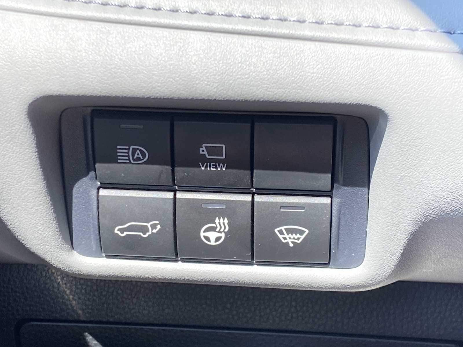 Thumbnail: 2021 Toyota Highlander - 28