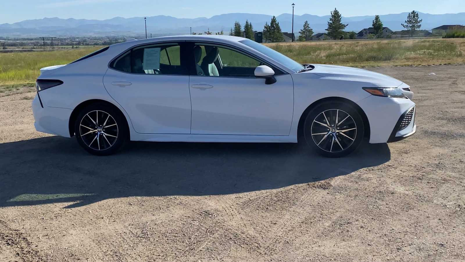 Thumbnail: 2021 Toyota Camry - 9