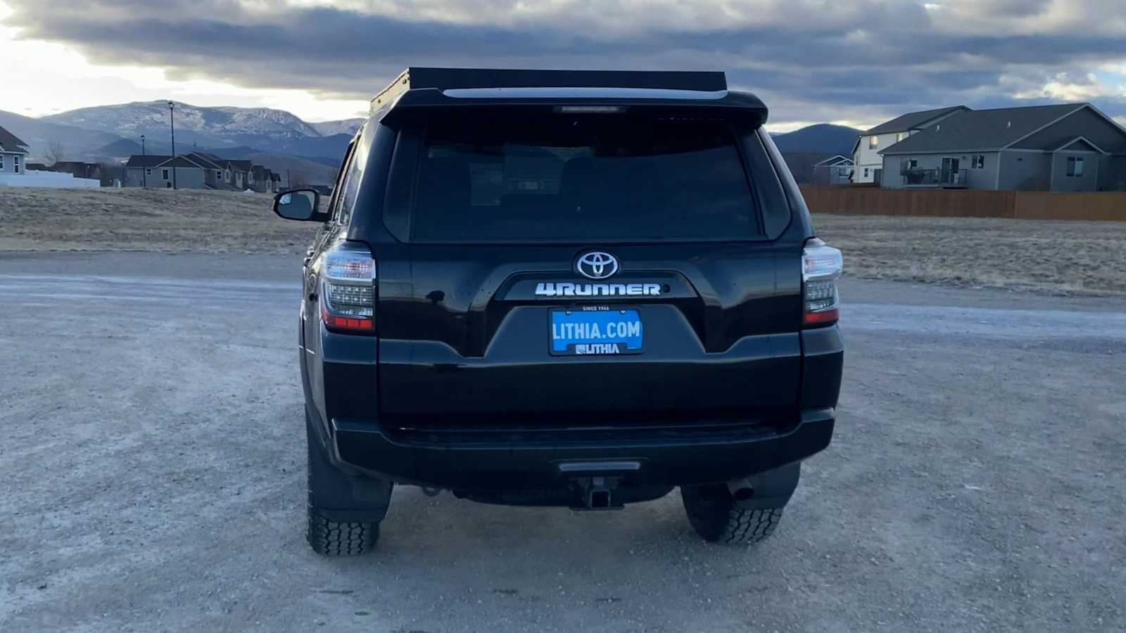 Thumbnail: 2019 Toyota 4Runner - 7