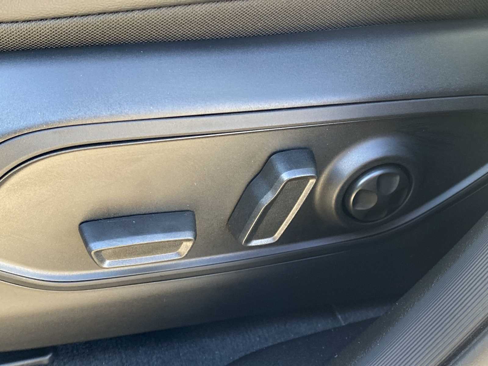 Thumbnail: 2026 Jeep Grand Cherokee - 21