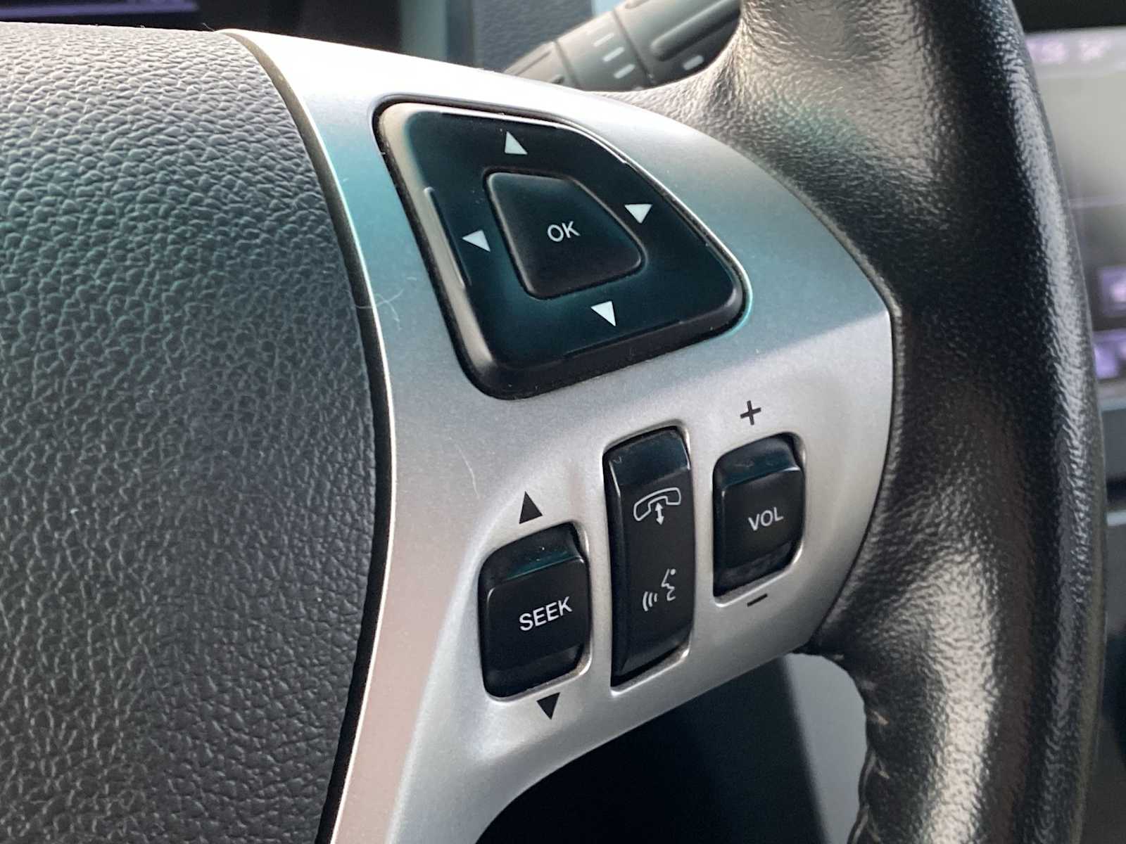 Thumbnail: 2013 Ford Explorer - 20