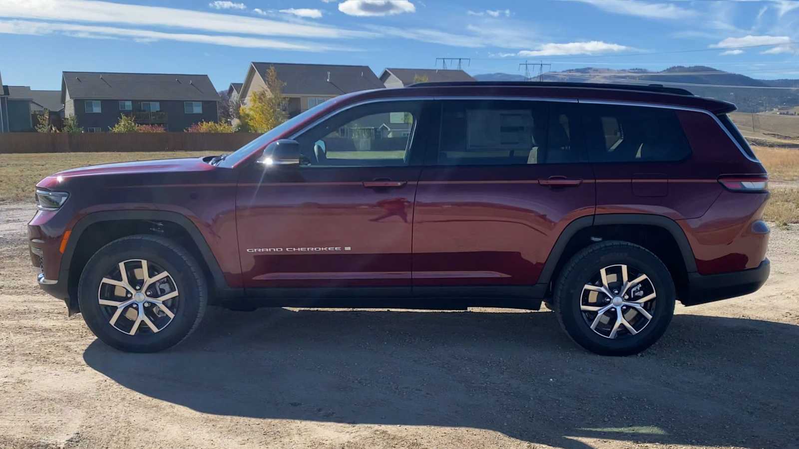 Thumbnail: 2025 Jeep Grand Cherokee - 6