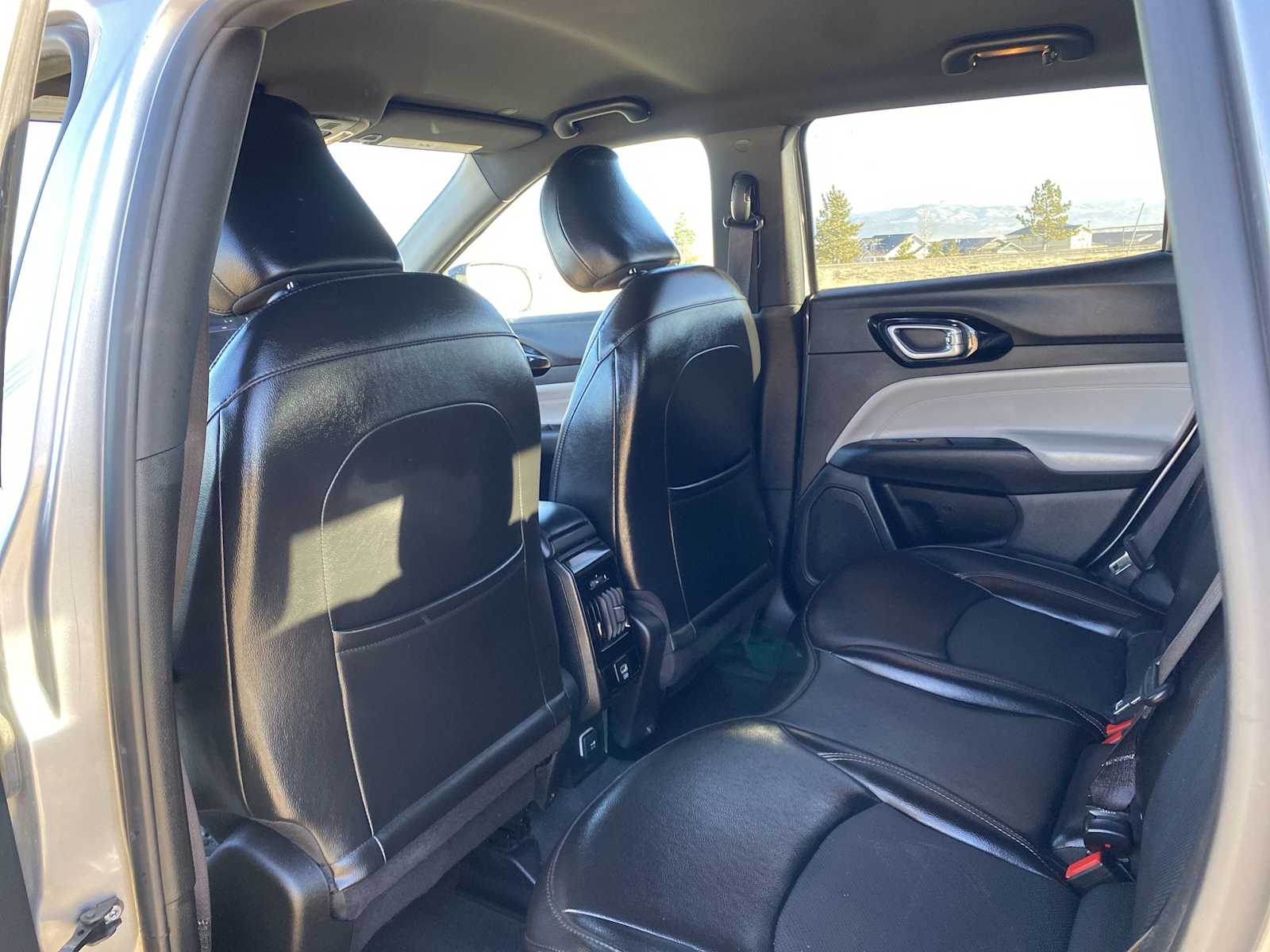 Thumbnail: 2023 Jeep Compass - 21