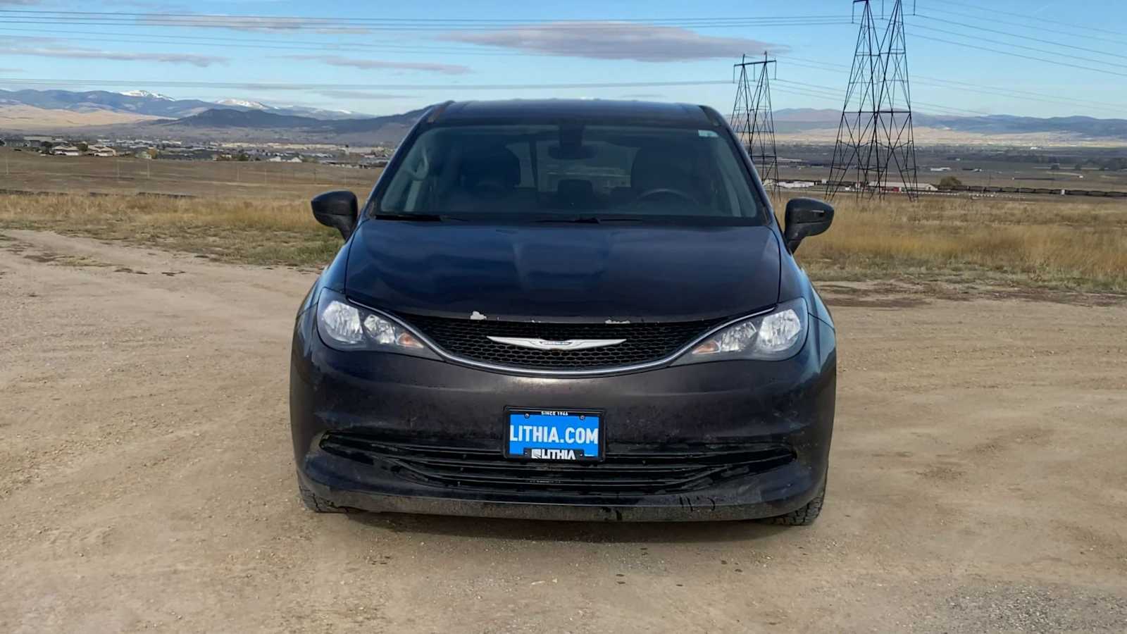 Thumbnail: 2017 Chrysler Pacifica - 3