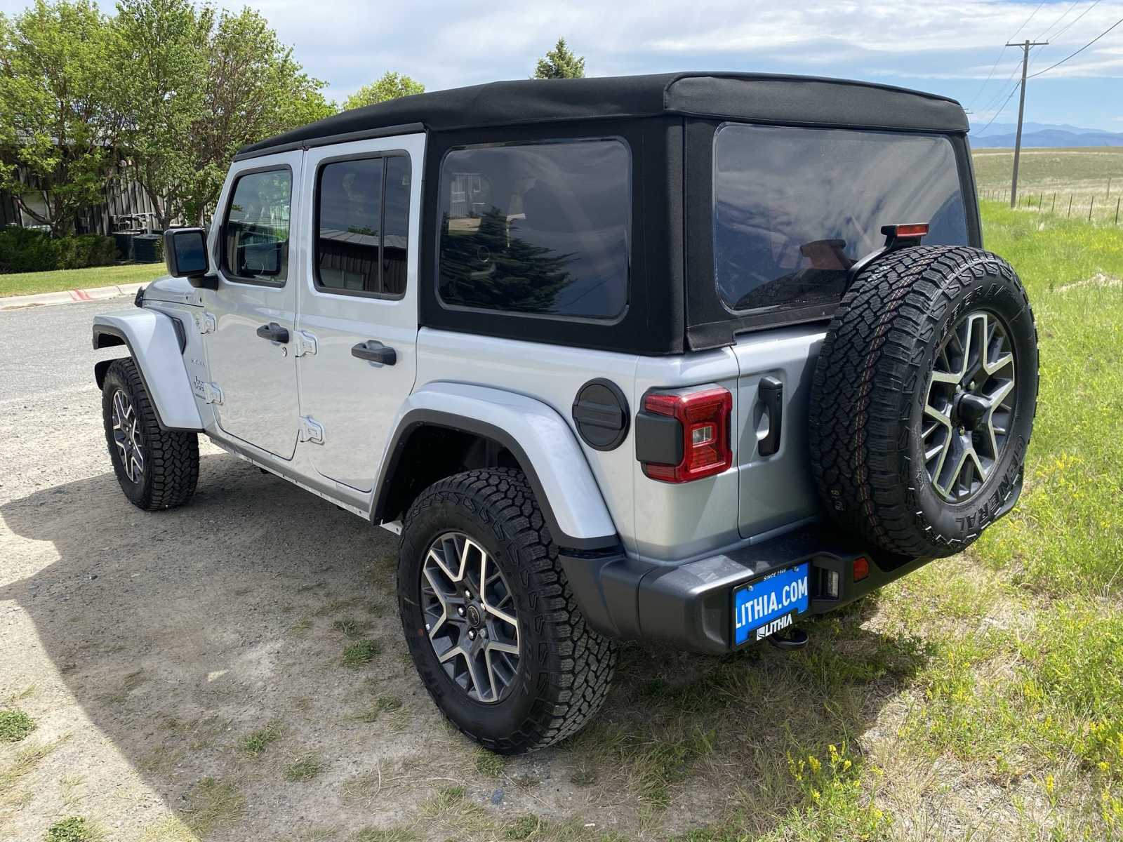 Thumbnail: 2024 Jeep Wrangler - 11