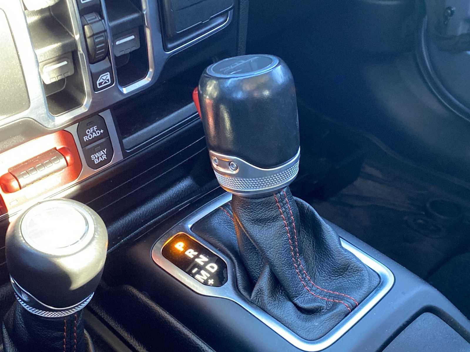 Thumbnail: 2020 Jeep Gladiator - 20