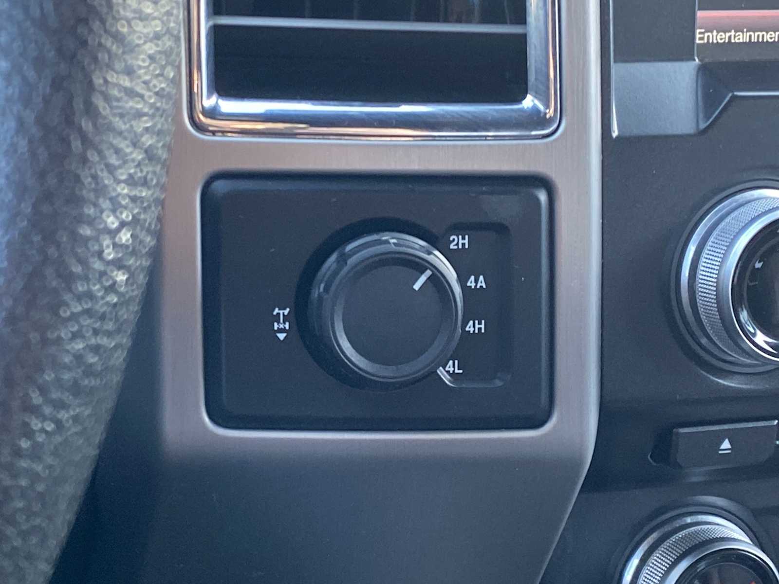 Thumbnail: 2015 Ford F-150 - 25