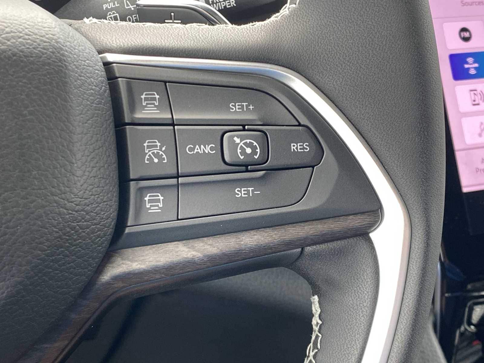 Thumbnail: 2025 Jeep Grand Cherokee - 24