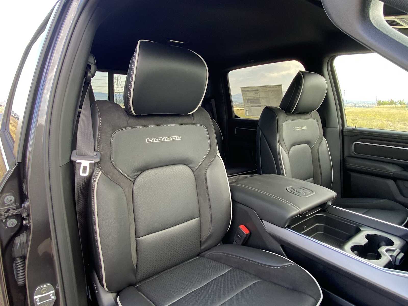 Thumbnail: 2026 RAM 1500 - 18