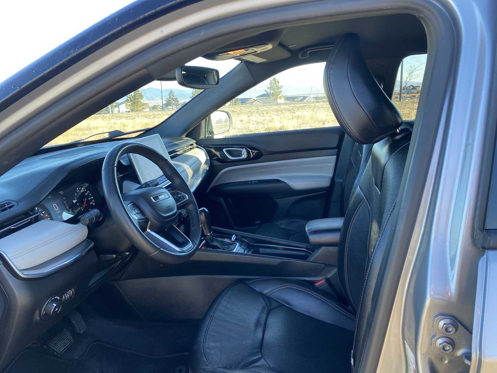 Thumbnail: 2023 Jeep Compass - 16