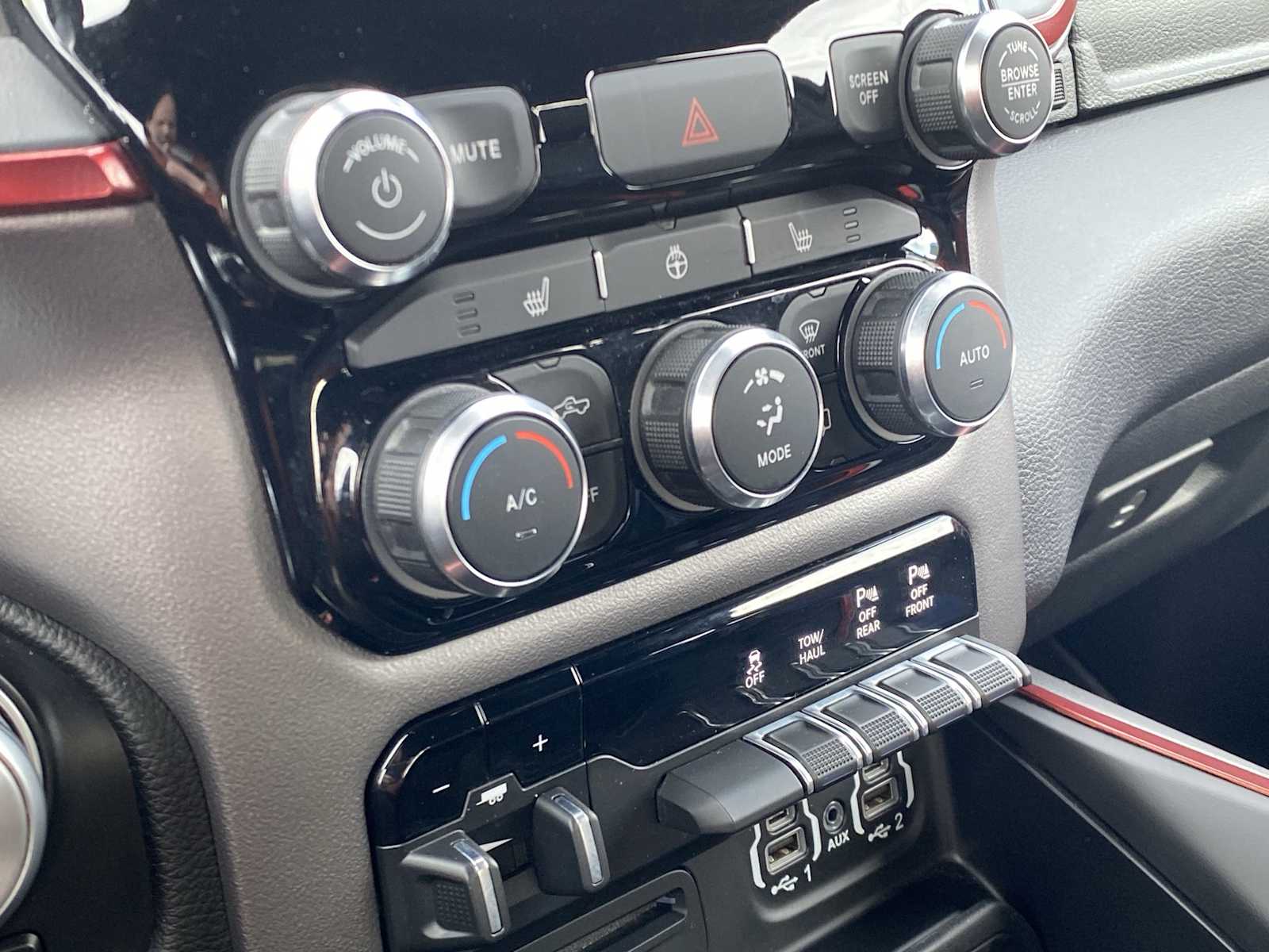 Thumbnail: 2019 RAM 1500 - 24