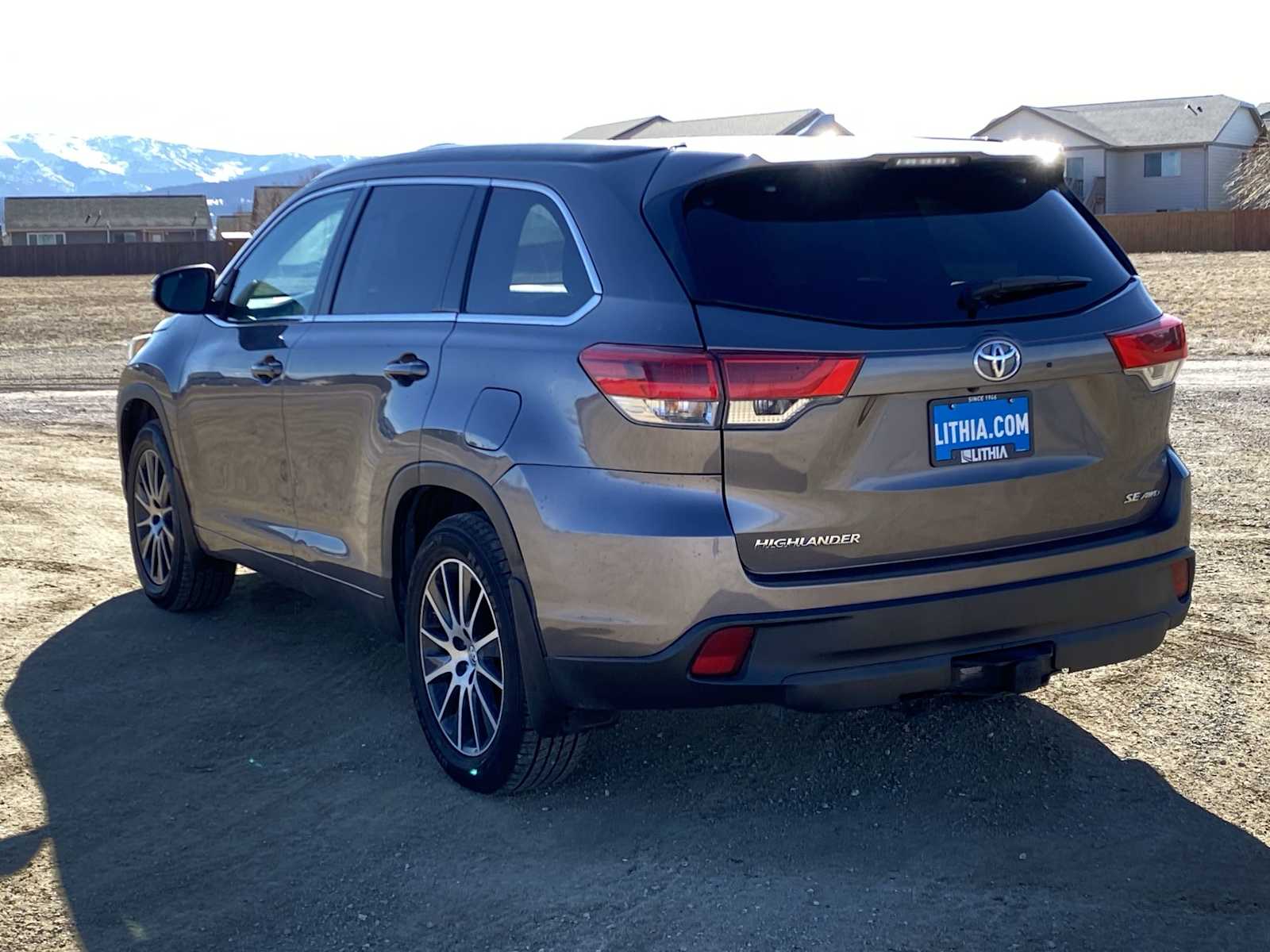 Thumbnail: 2018 Toyota Highlander - 12