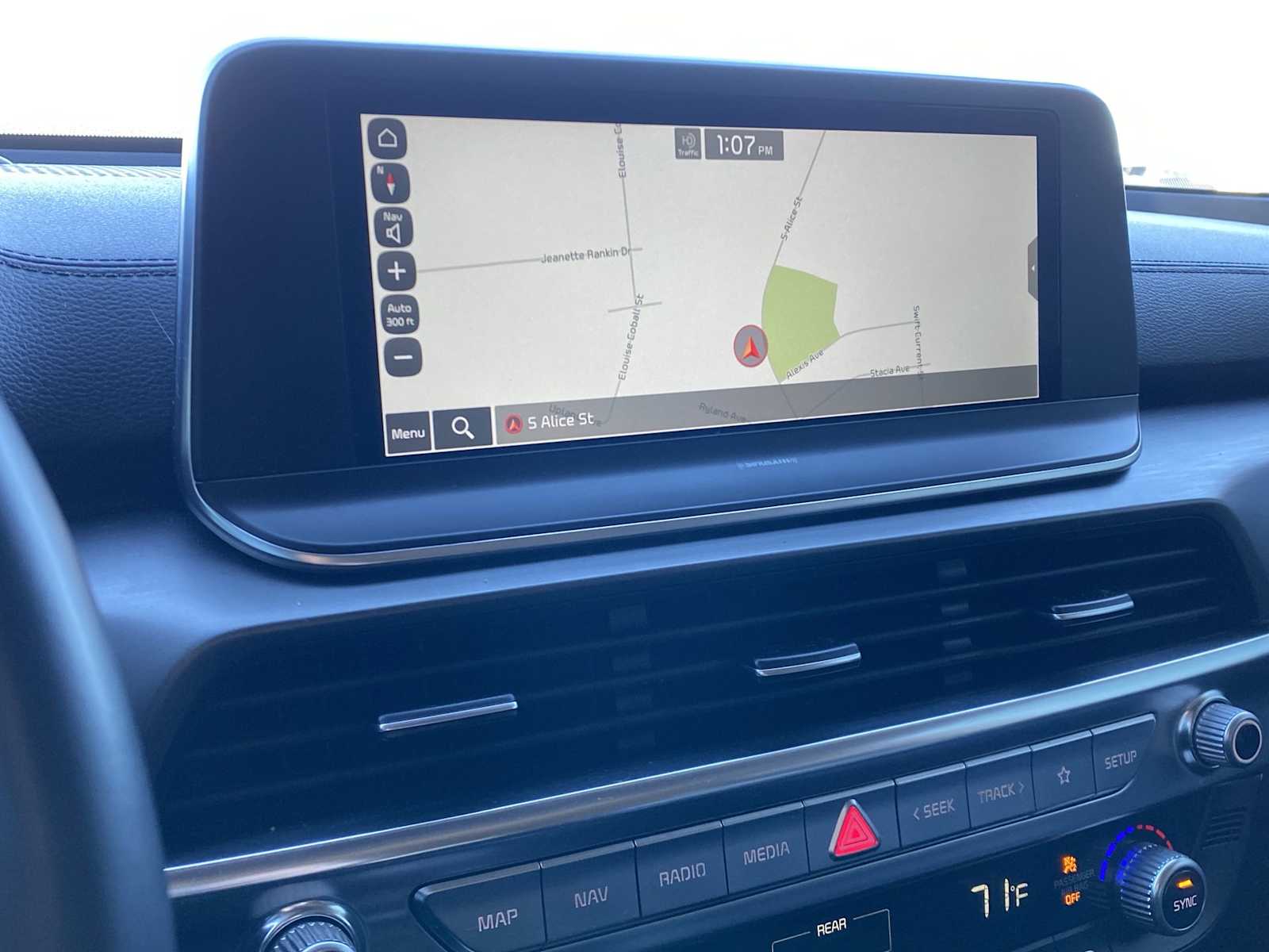 Thumbnail: 2022 Kia Telluride - 27