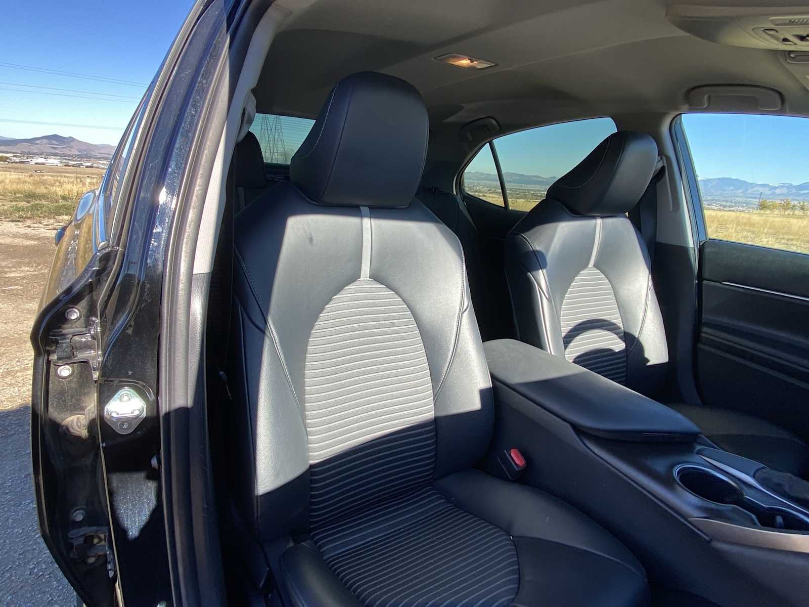 Thumbnail: 2021 Toyota Camry - 17