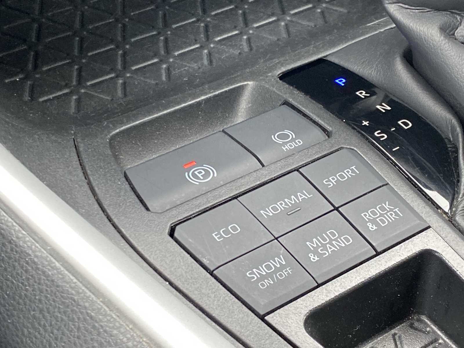 Thumbnail: 2023 Toyota RAV4 - 28