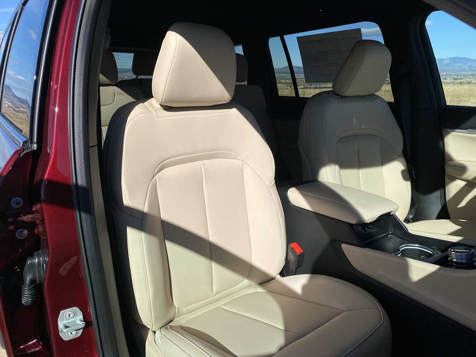 Thumbnail: 2025 Jeep Grand Cherokee - 17