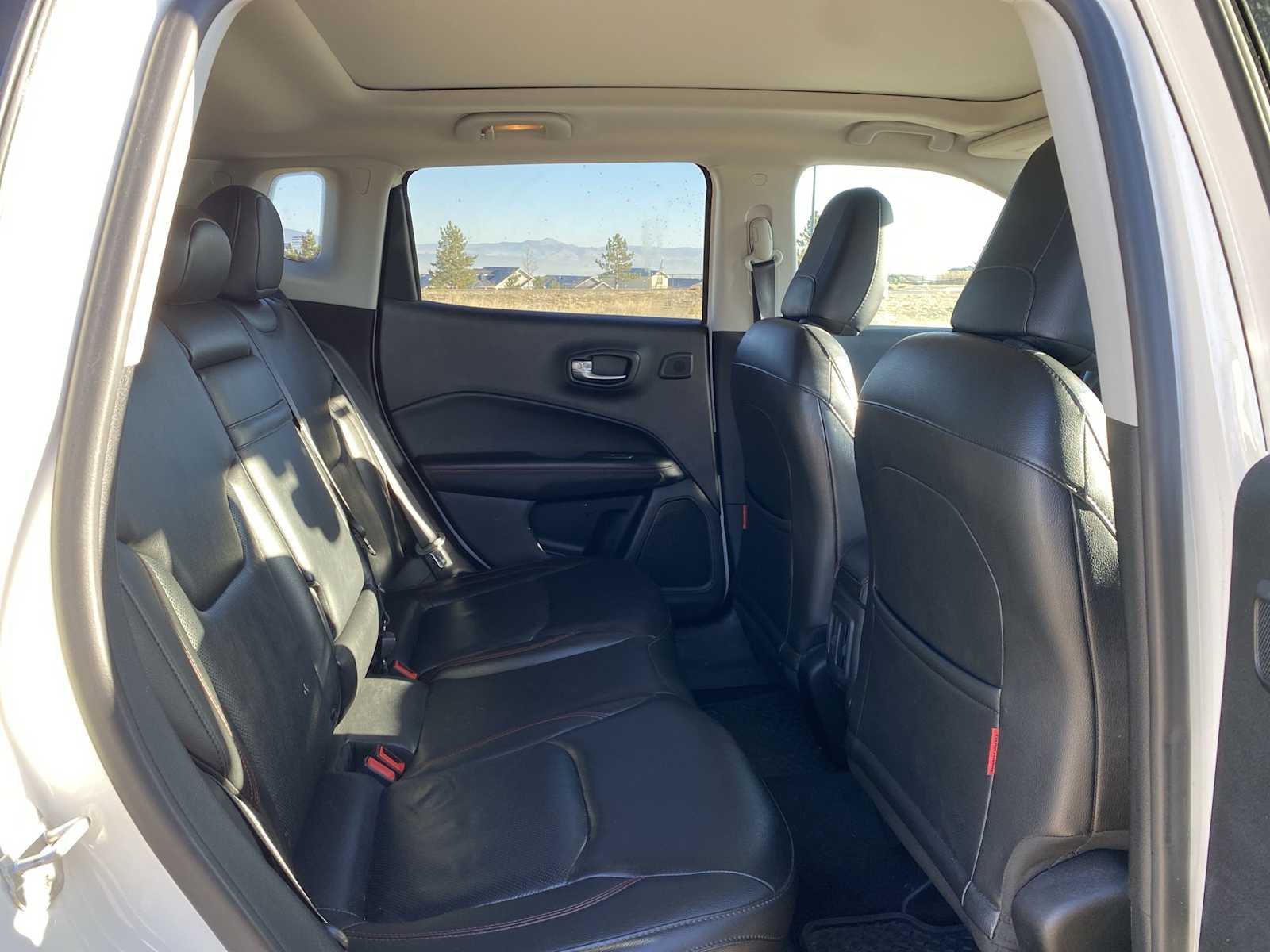 Thumbnail: 2018 Jeep Compass - 36