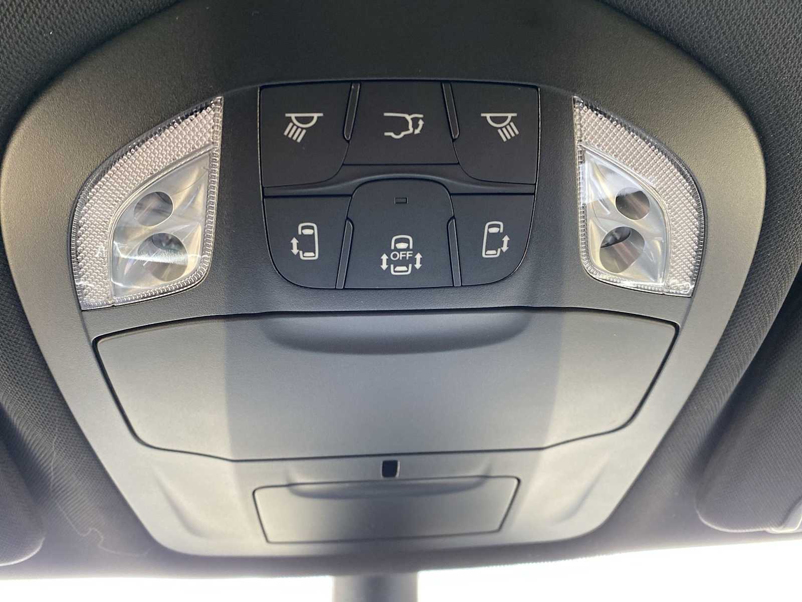 Thumbnail: 2026 Chrysler Pacifica - 26