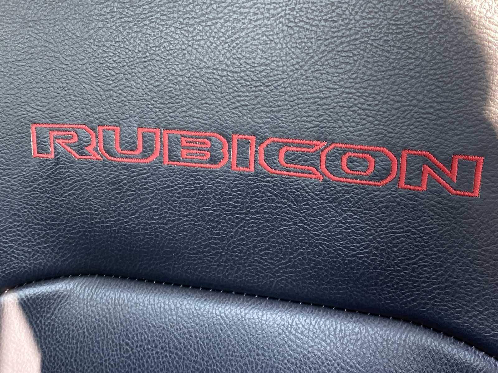 Thumbnail: 2019 Jeep Wrangler - 14