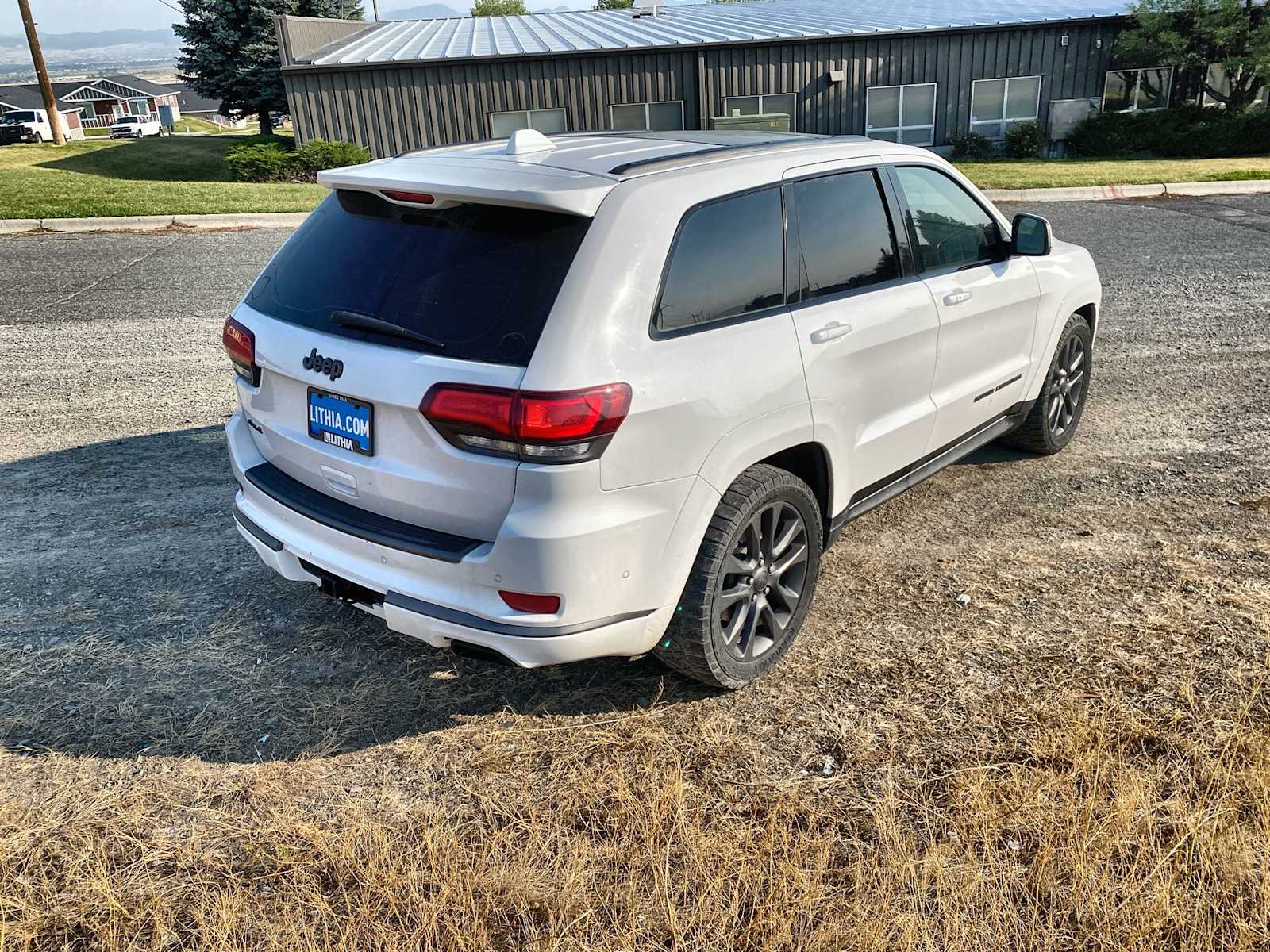 2018 Jeep Grand Cherokee Overland 27