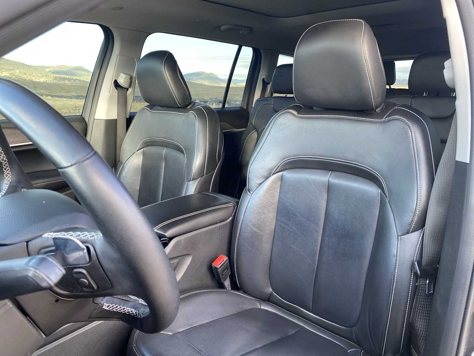 Thumbnail: 2022 Jeep Grand Cherokee - 19