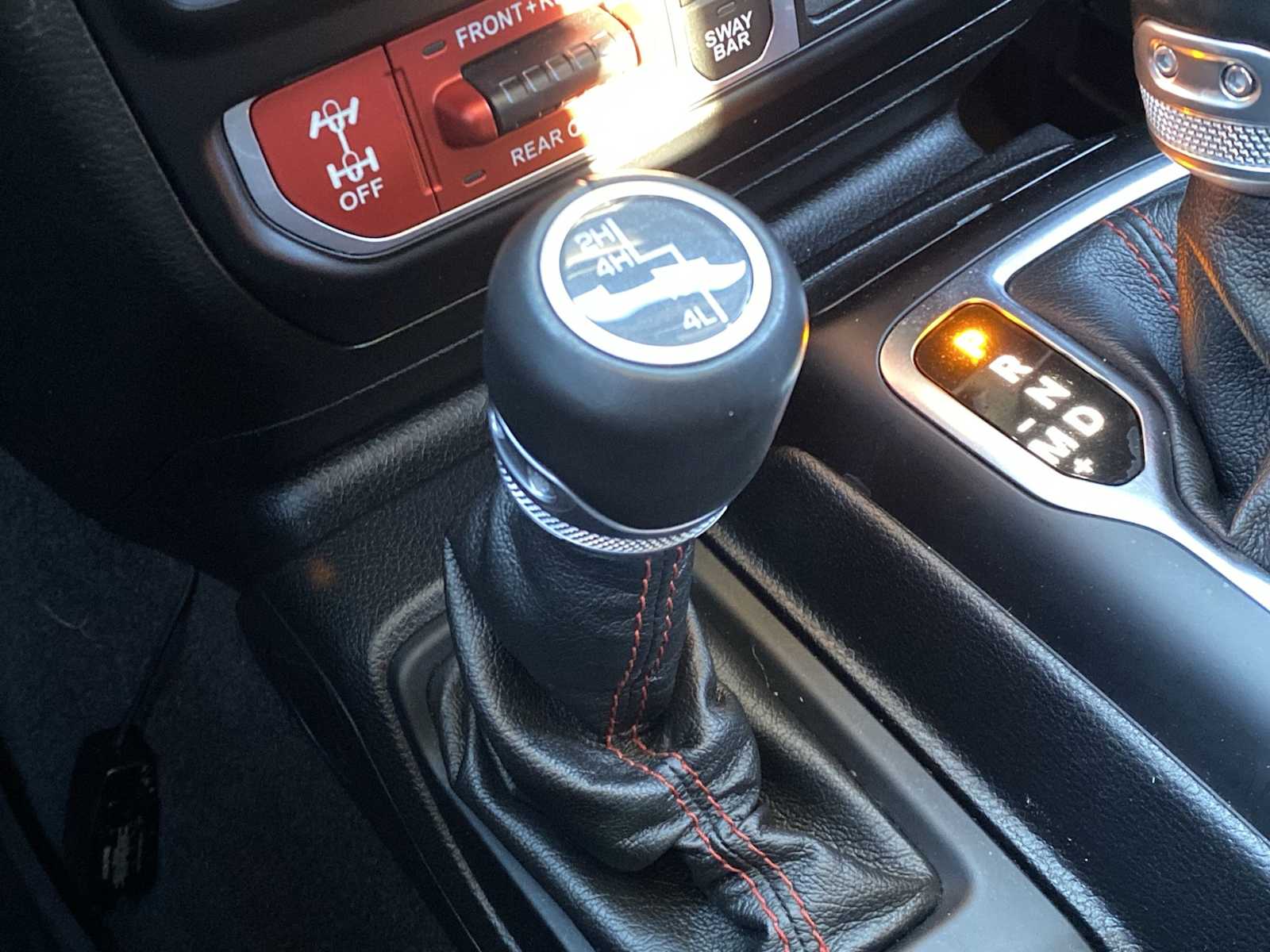 Thumbnail: 2020 Jeep Gladiator - 30