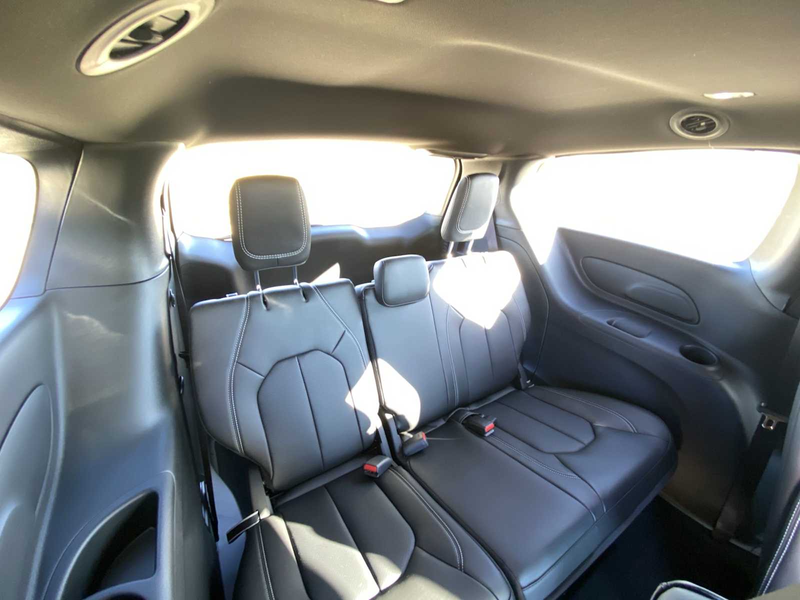 Thumbnail: 2025 Chrysler Pacifica - 29