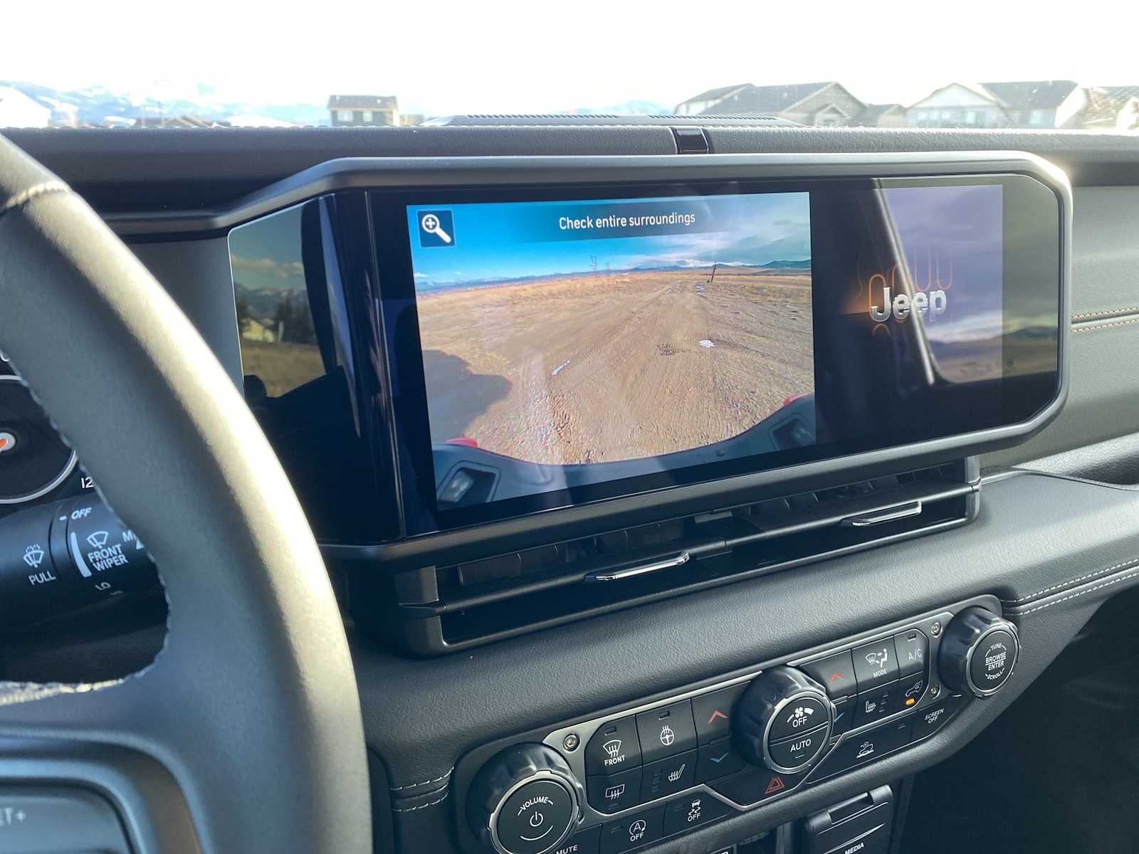 Thumbnail: 2026 Jeep Gladiator - 24