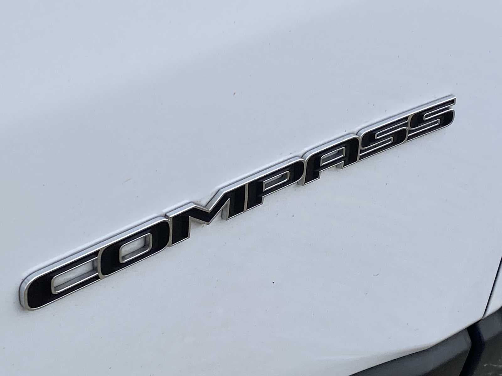 Thumbnail: 2022 Jeep Compass - 15