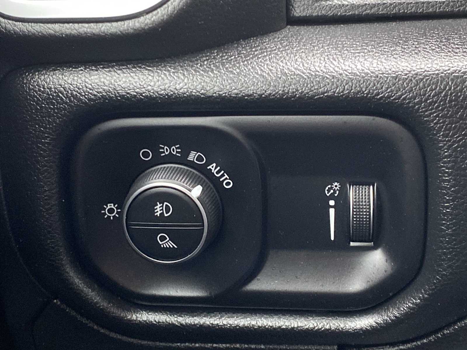 Thumbnail: 2020 RAM 1500 - 22