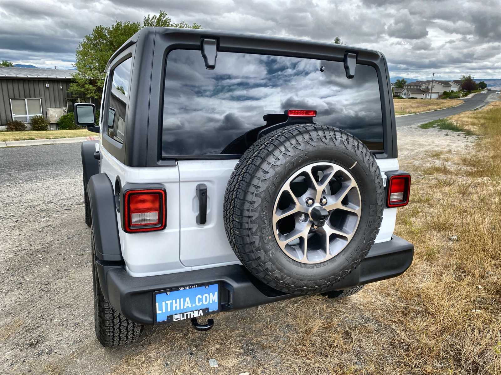 Thumbnail: 2024 Jeep Wrangler - 12