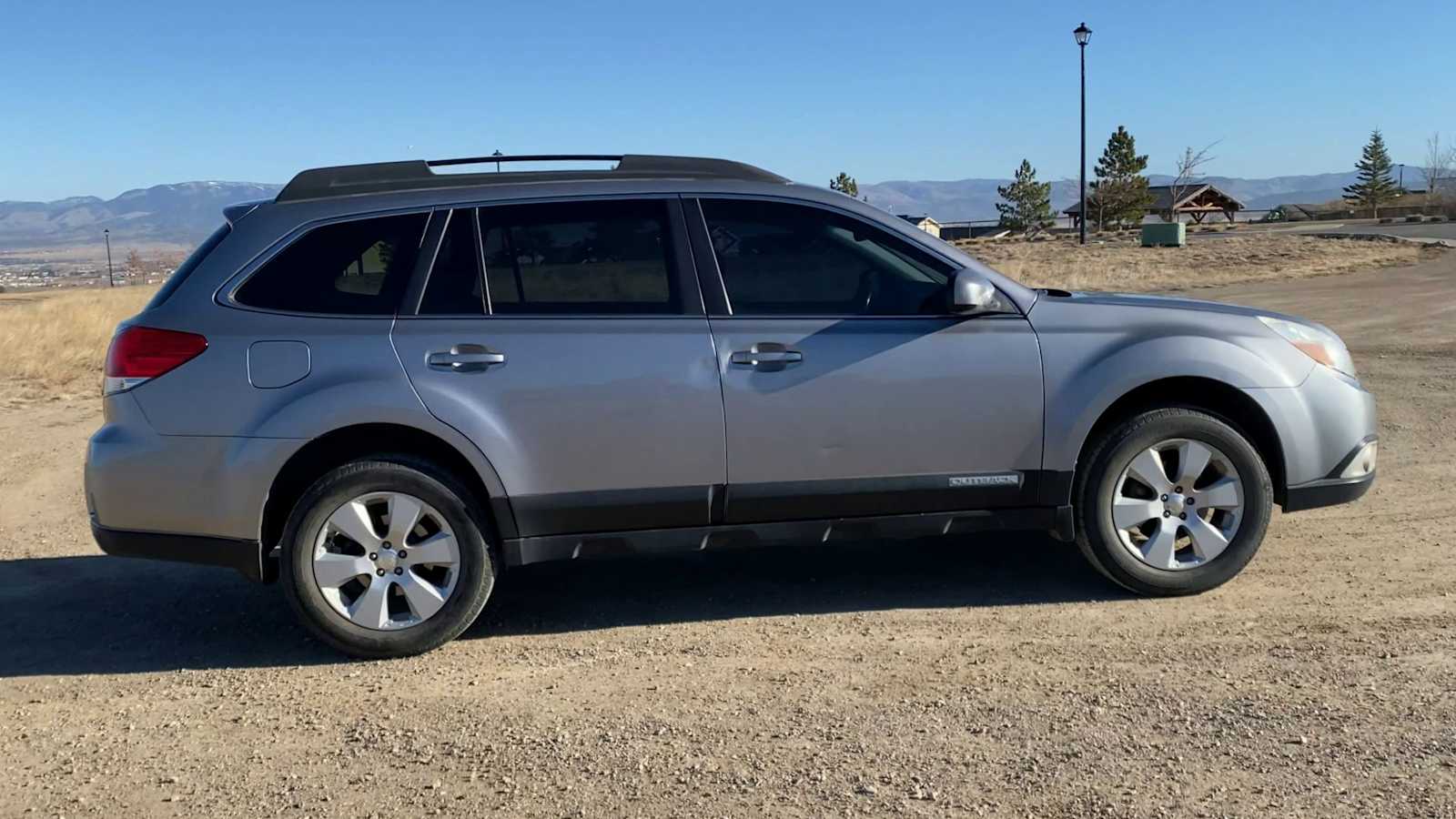 Thumbnail: 2011 Subaru Outback - 9