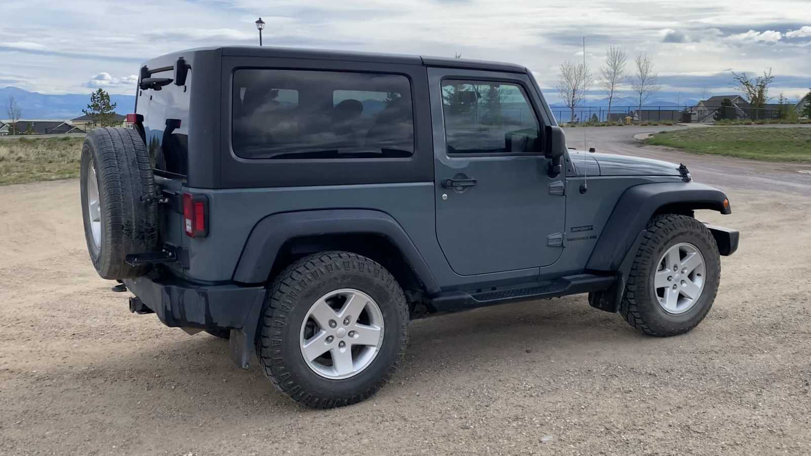 Thumbnail: 2014 Jeep Wrangler - 9