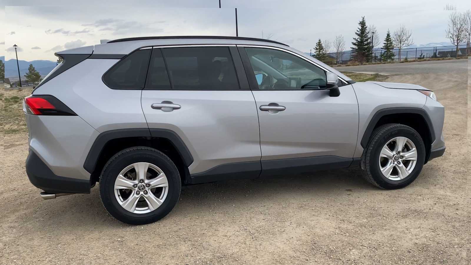 Thumbnail: 2021 Toyota RAV4 - 9