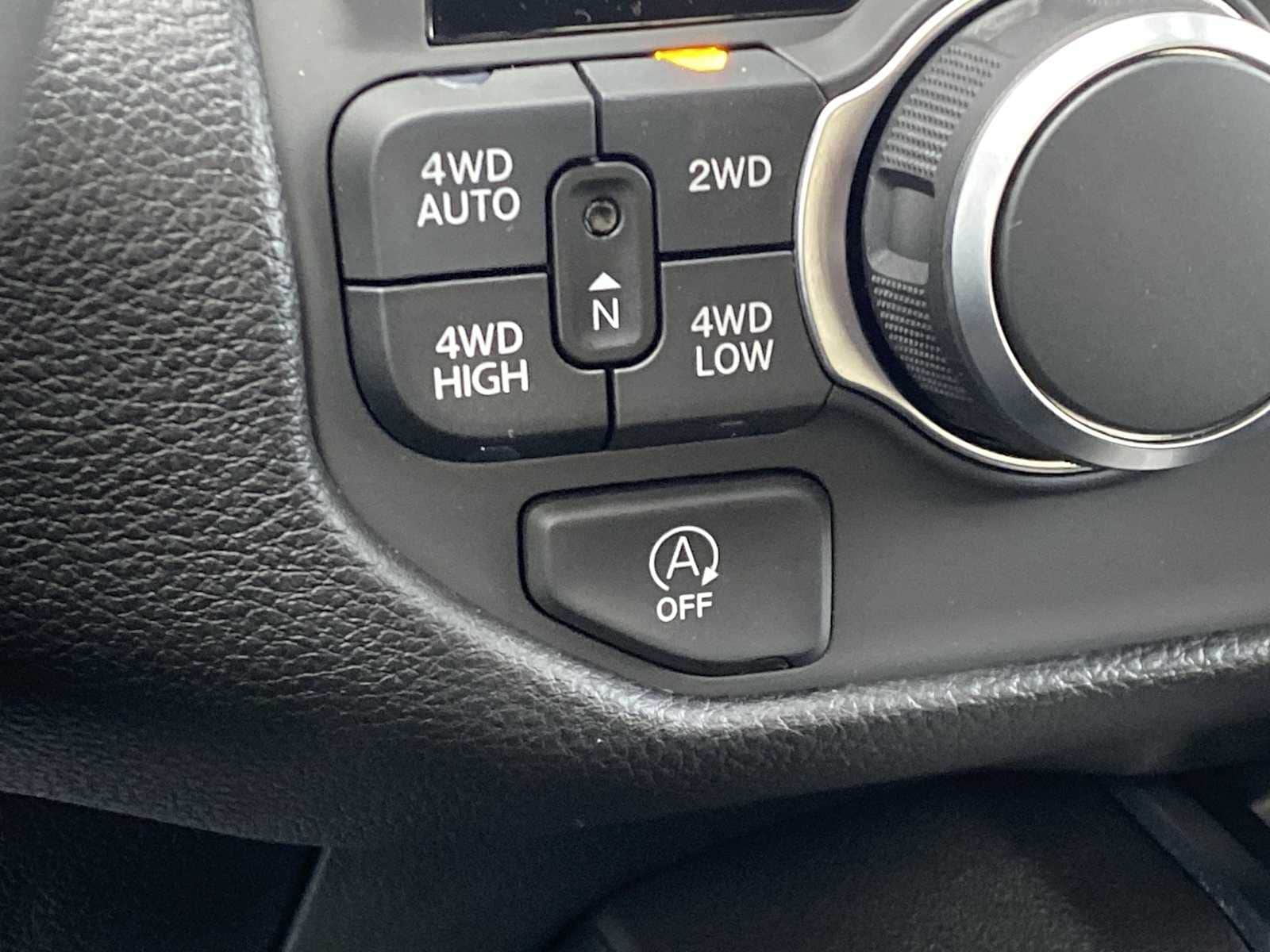 Thumbnail: 2026 RAM 1500 - 28