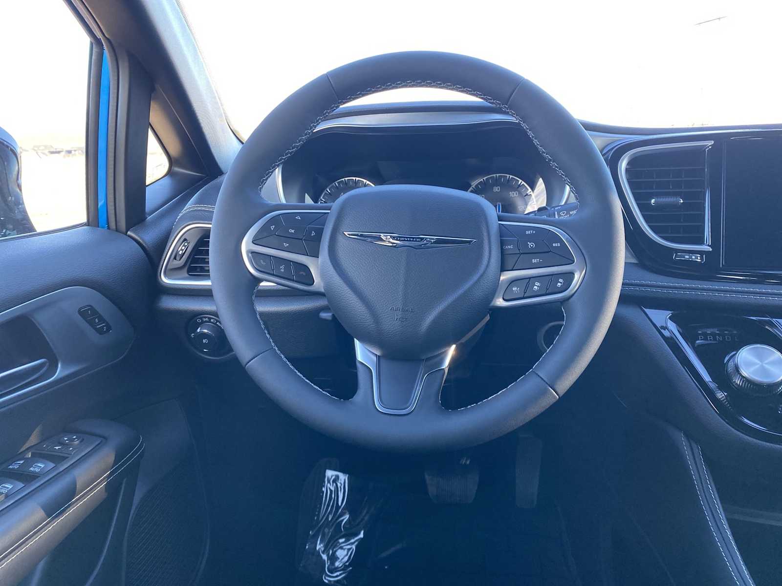 Thumbnail: 2026 Chrysler Pacifica - 30