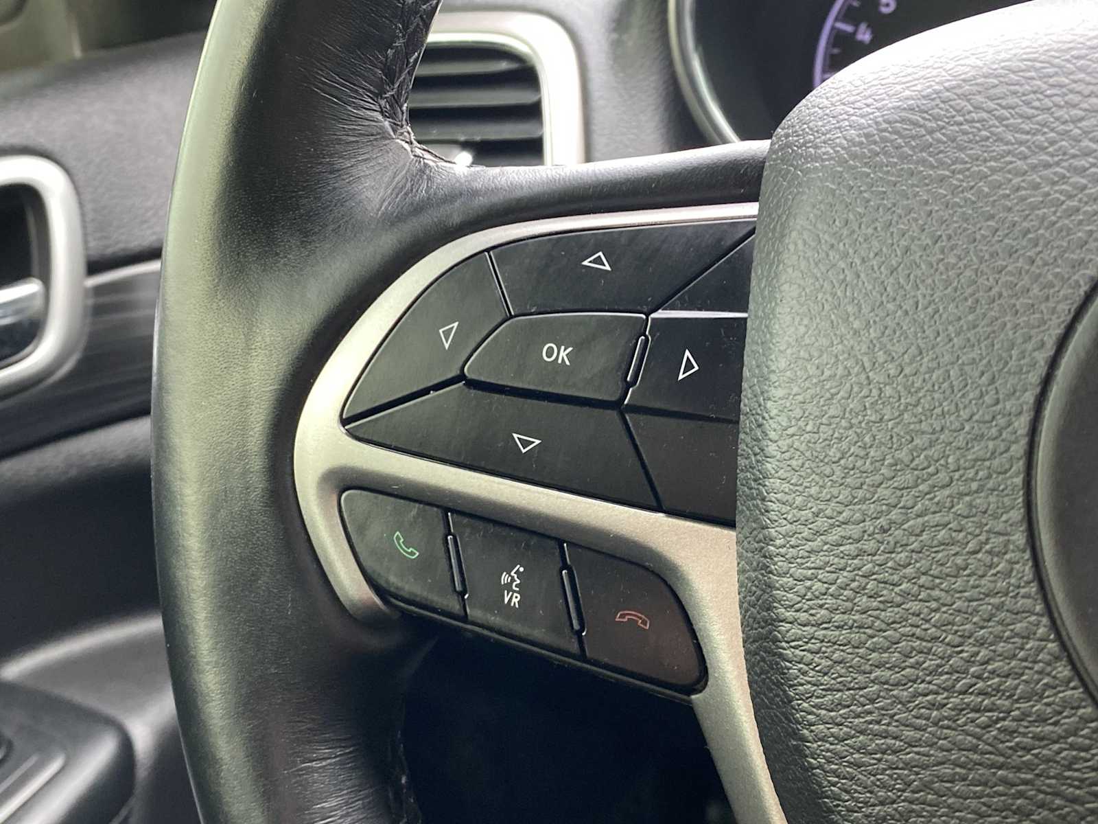 Thumbnail: 2019 Jeep Grand Cherokee - 25