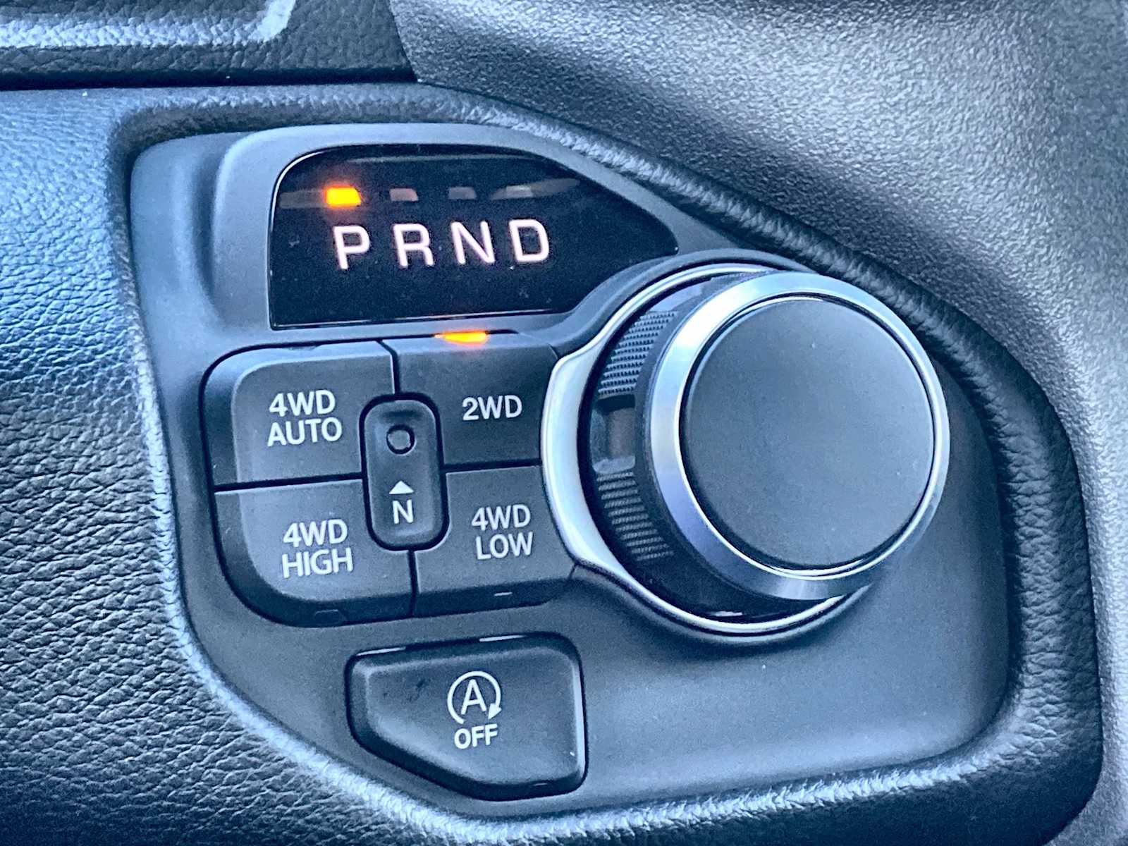 Thumbnail: 2025 RAM 1500 - 18