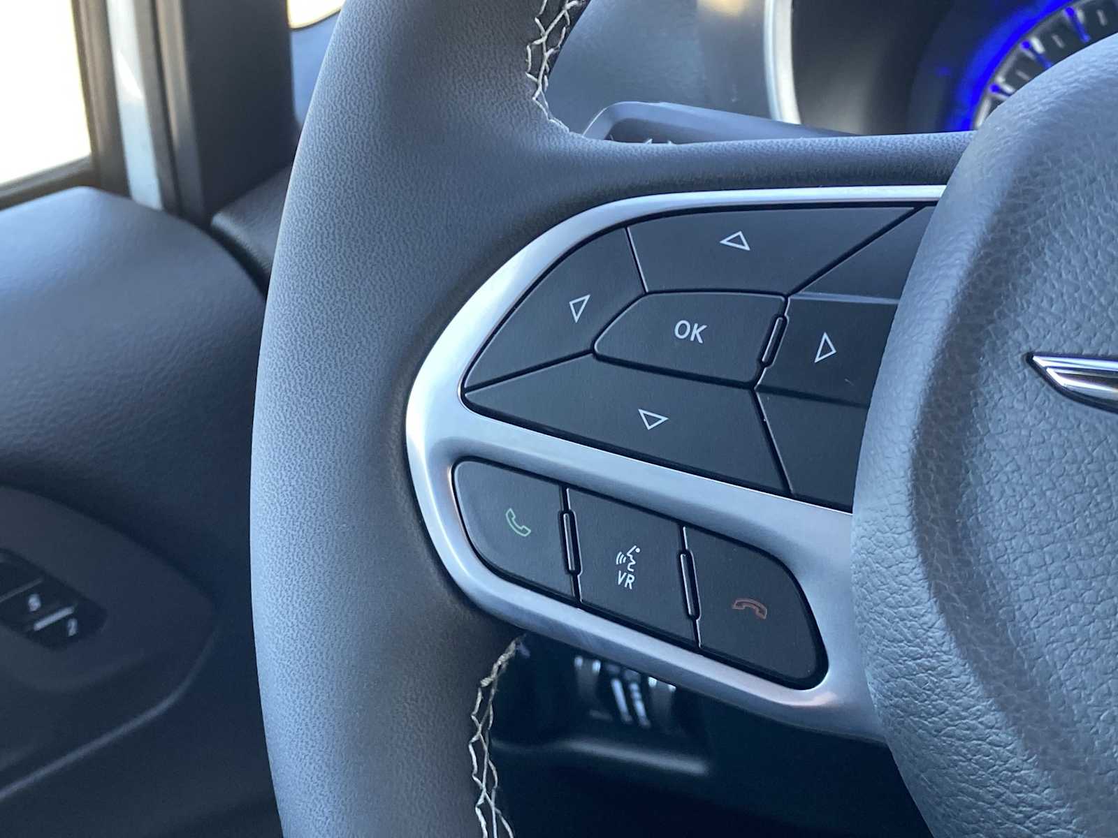 Thumbnail: 2026 Chrysler Pacifica - 30