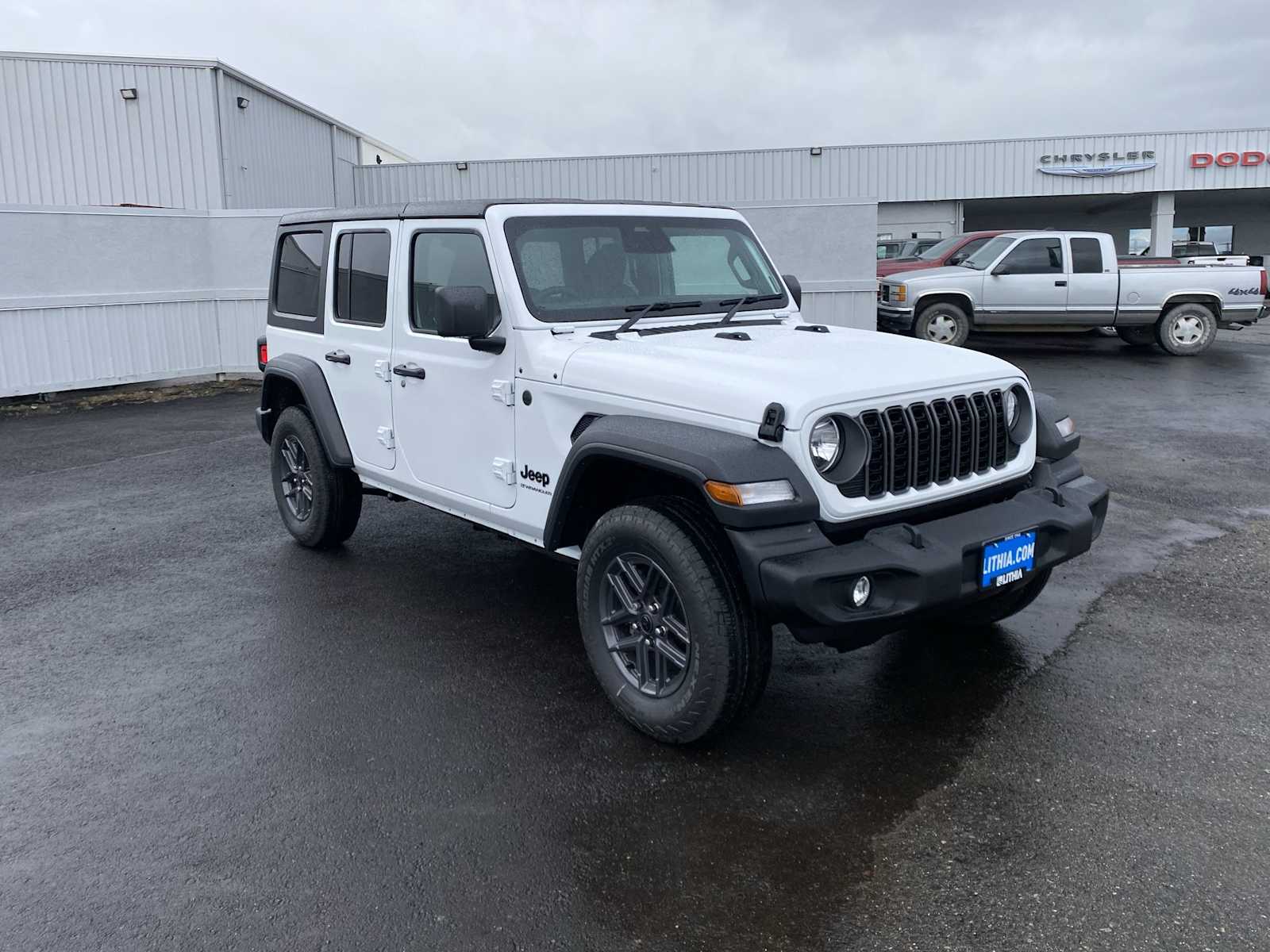 Thumbnail: 2025 Jeep Wrangler - 22