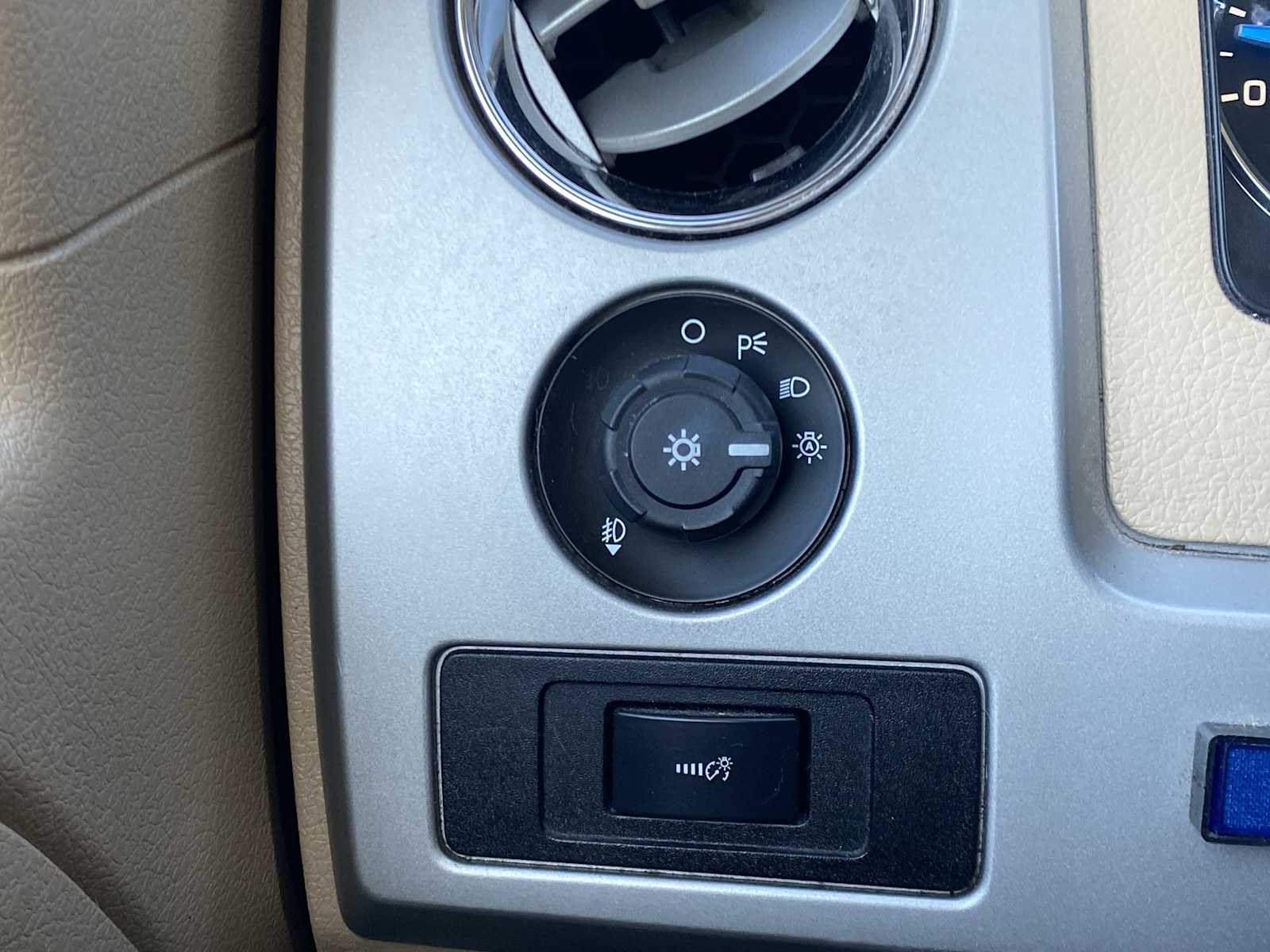 Thumbnail: 2014 Ford F-150 - 22